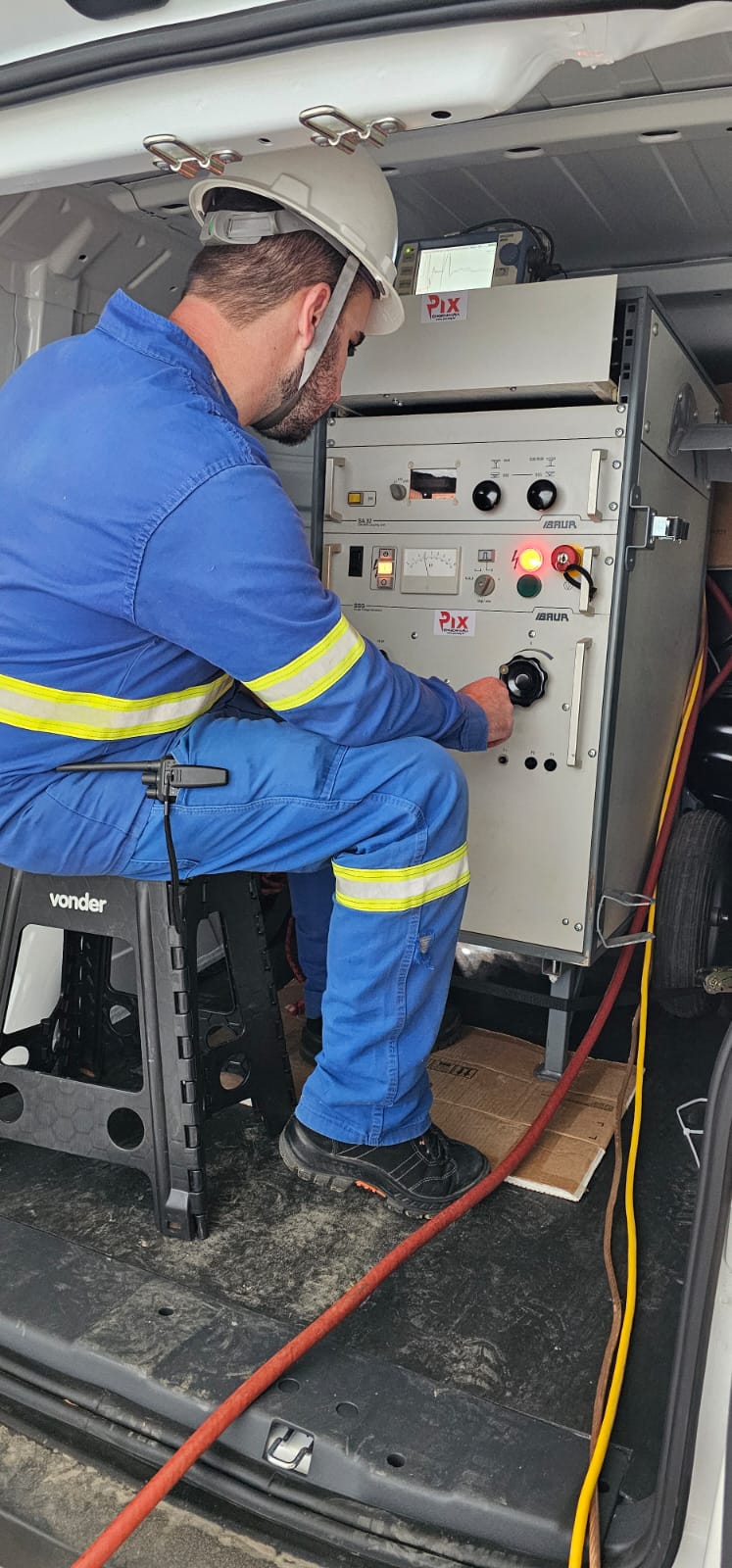 Localizar Falha de Cabos Enterrados da Pix Engenharia