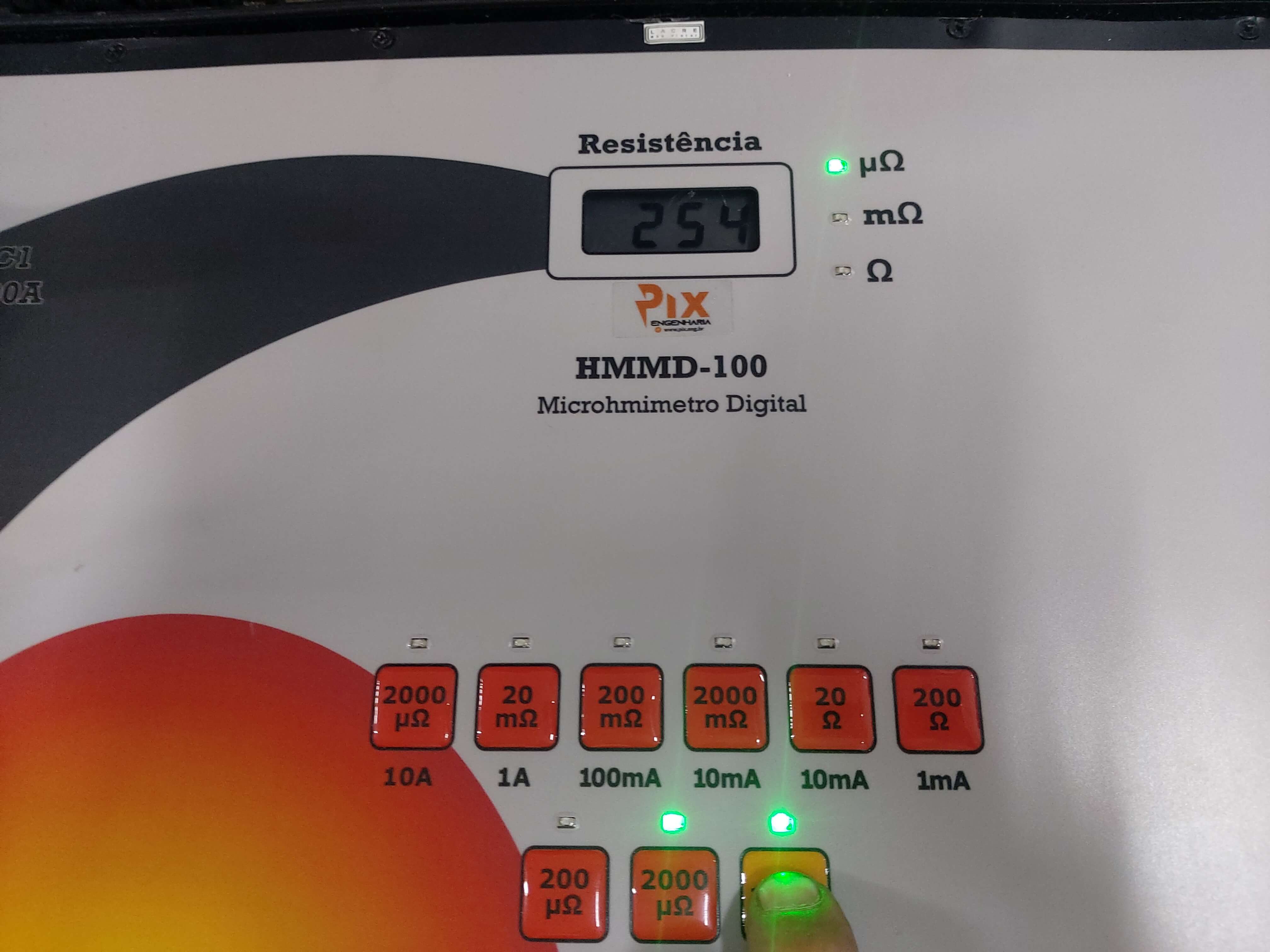 Manutenção em contatores de baixa tensão da Pix Engenharia