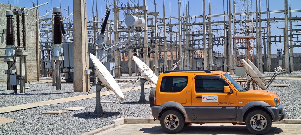 Manutenção em subestação de energia da Pix Engenharia